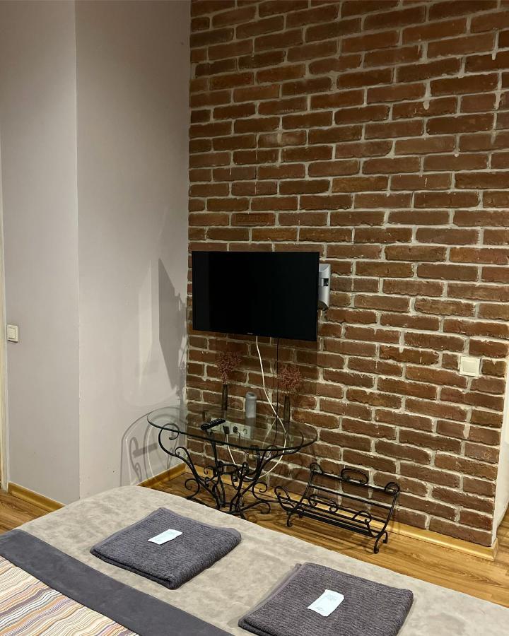 Vip Apartments ! Lviv Eksteriør billede