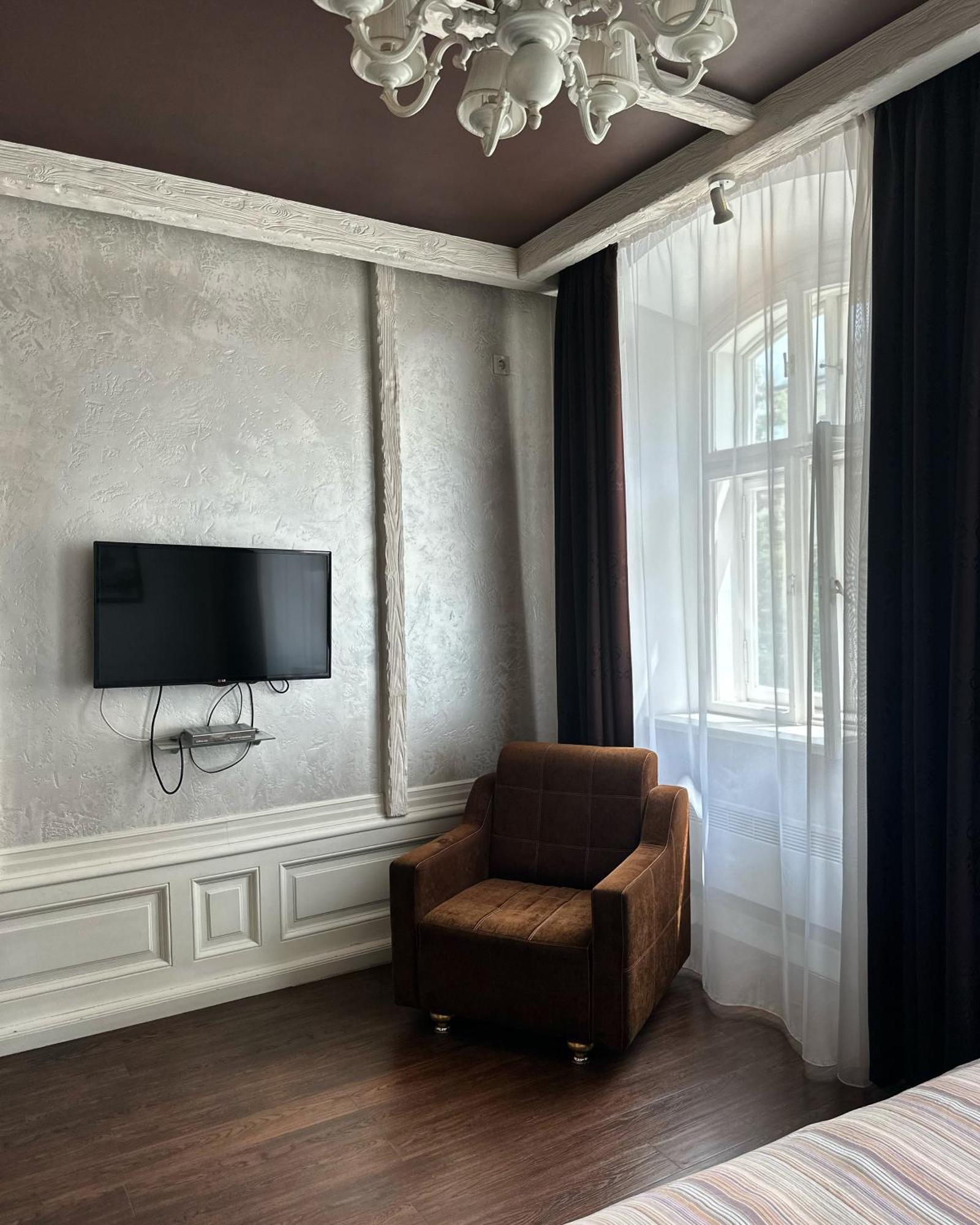 Vip Apartments ! Lviv Eksteriør billede