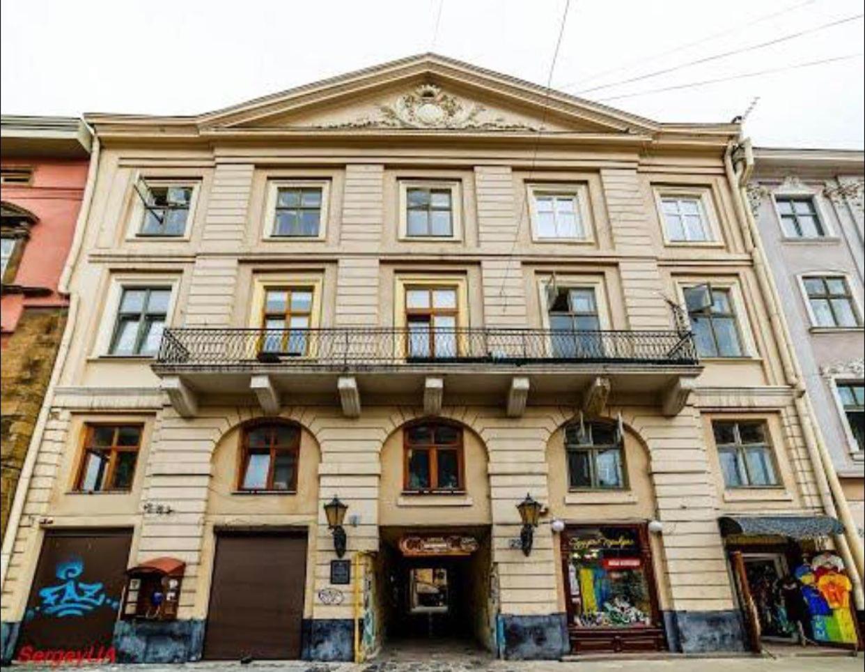 Vip Apartments ! Lviv Eksteriør billede