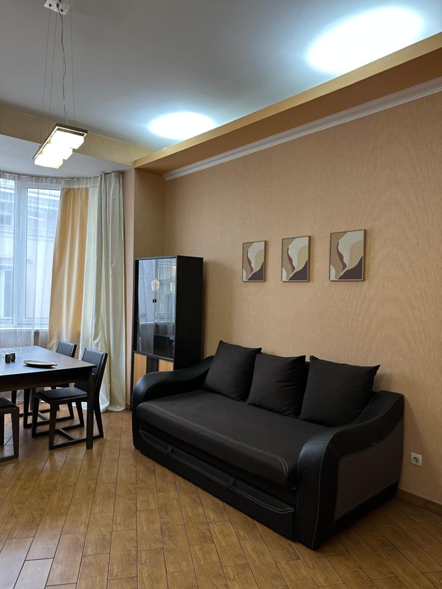 Vip Apartments ! Lviv Eksteriør billede