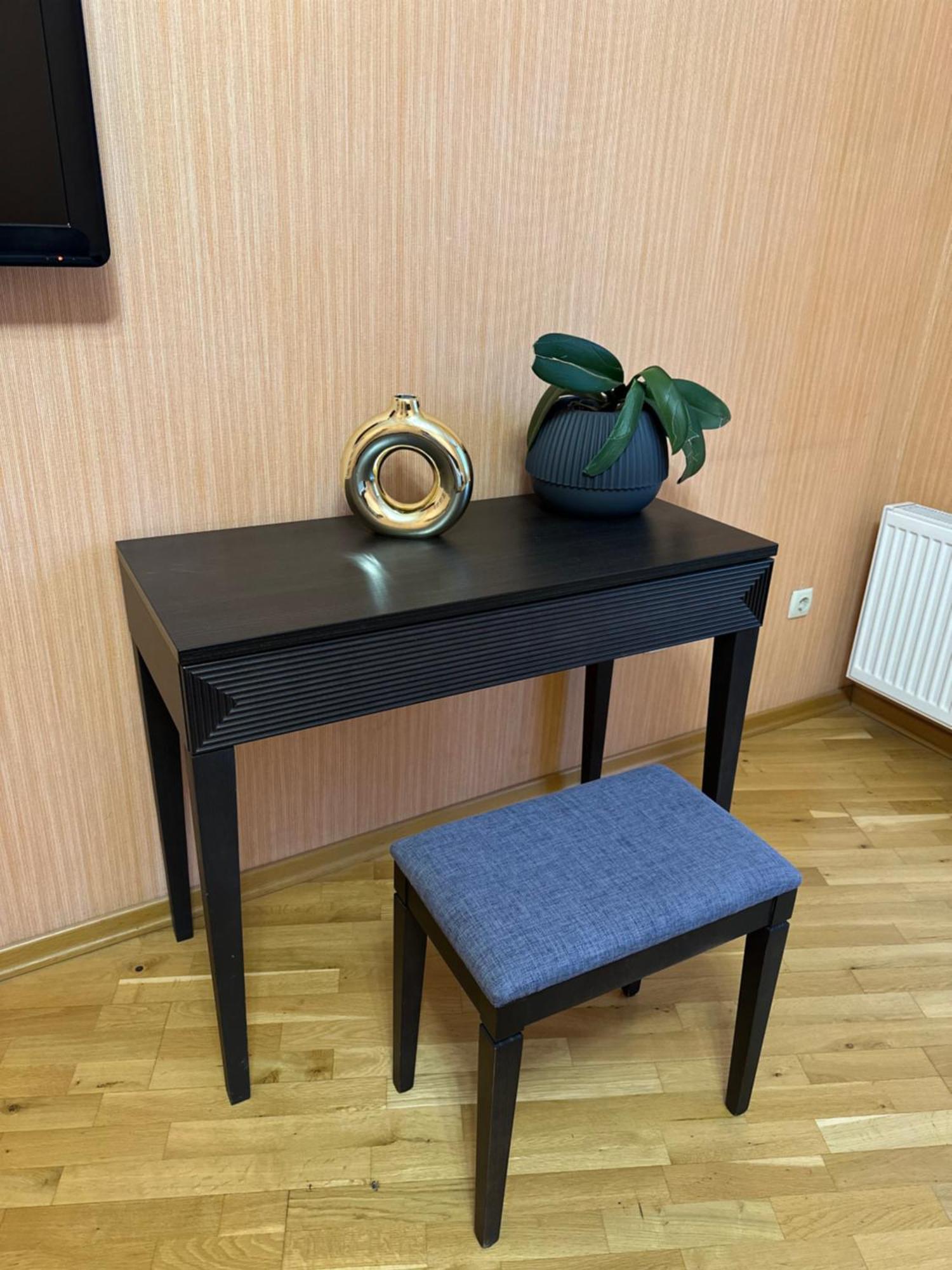 Vip Apartments ! Lviv Eksteriør billede
